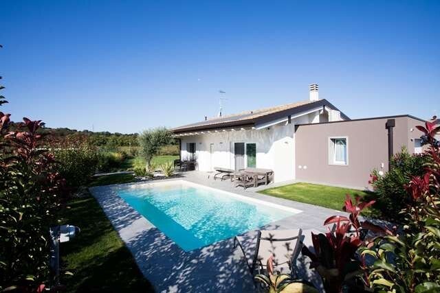 Villa in Historic Center, Padenghe sul Garda, Lombardy 2 - 15507888