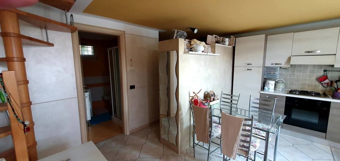Villa in Historic Center, Padenghe sul Garda, Lombardy 4 - 15508017