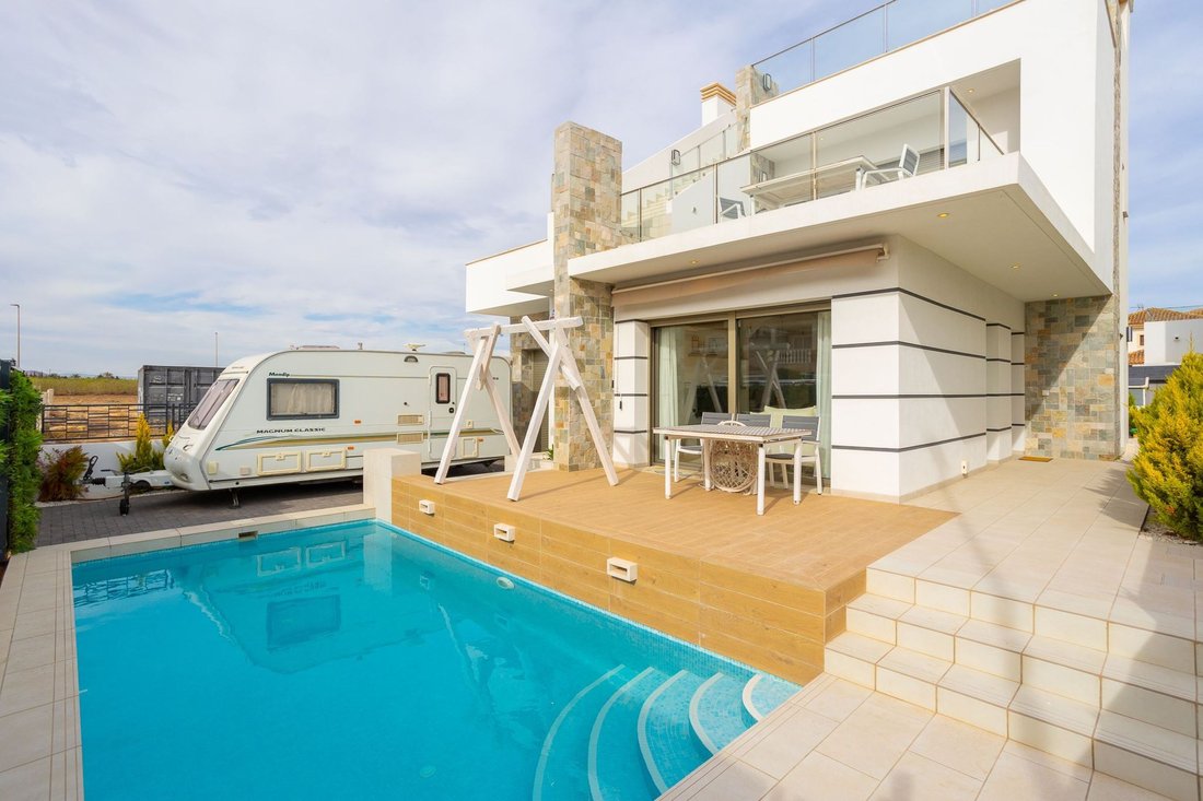Villa in Los Alcazares, Región de Murcia, Spain 5 - 13813995