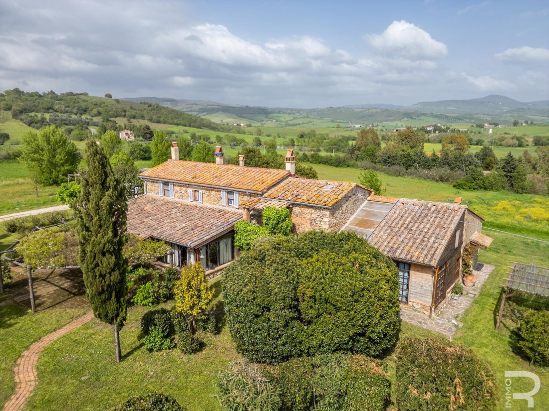 Farm Ranch in Manciano, Tuscany, Italy 1 - 15508543