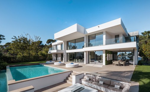 Villa in El Madroñal, Benahavis, Spain 1