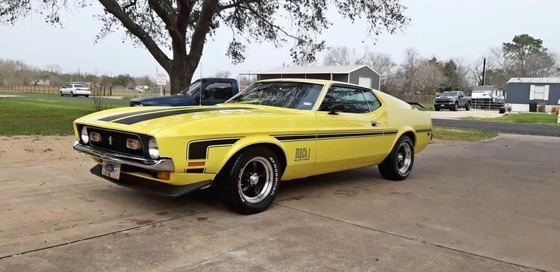 Coupe in Glendale, United States 1 - 15514911