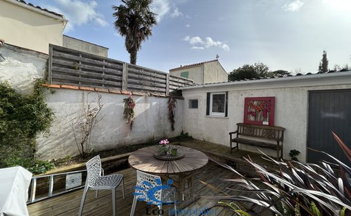 House in Saint Maurice-Fetilly, La Rochelle, France 1