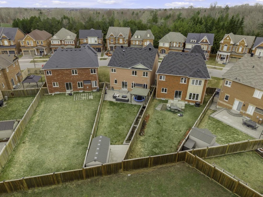 House in Whitchurch-Stouffville, Ontario, Canada 3 - 15510870