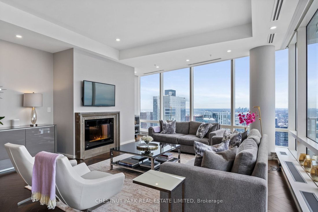 Condo in Toronto, Ontario, Canada 1 - 15167403