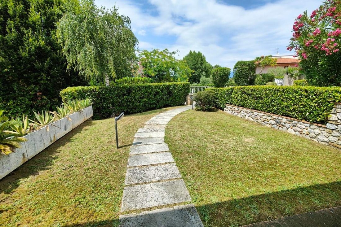 Villa in Soiano del Lago, Lombardy, Italy 2 - 15510288