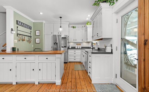 House in Bracebridge, Ontario, Canada 1