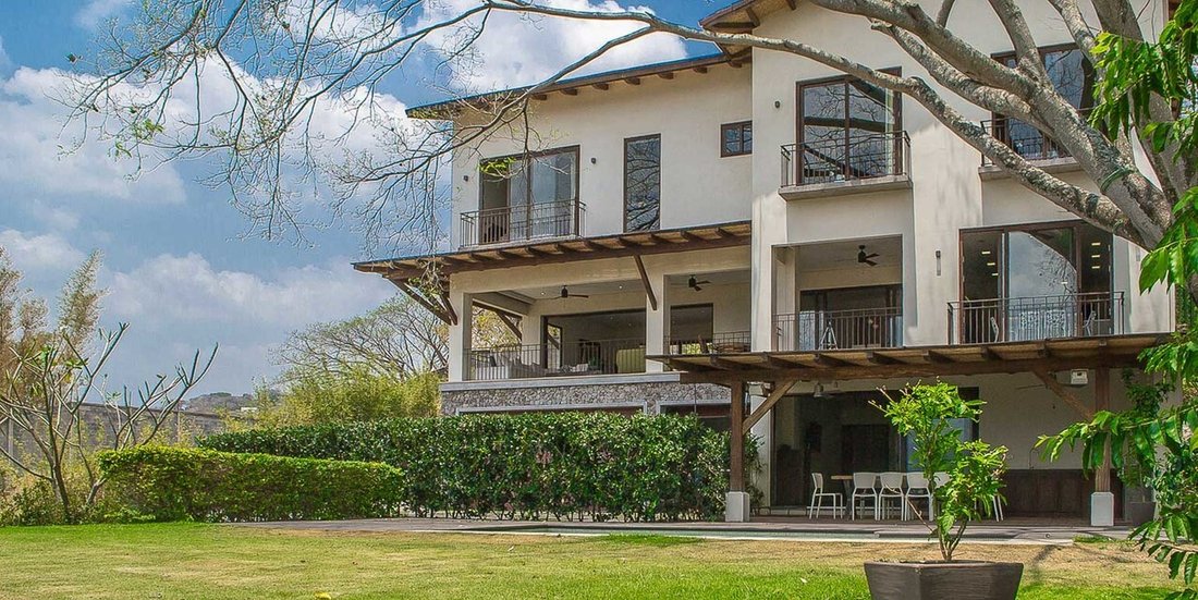 House in Santa Ana, San José Province, Costa Rica 1 - 15511280