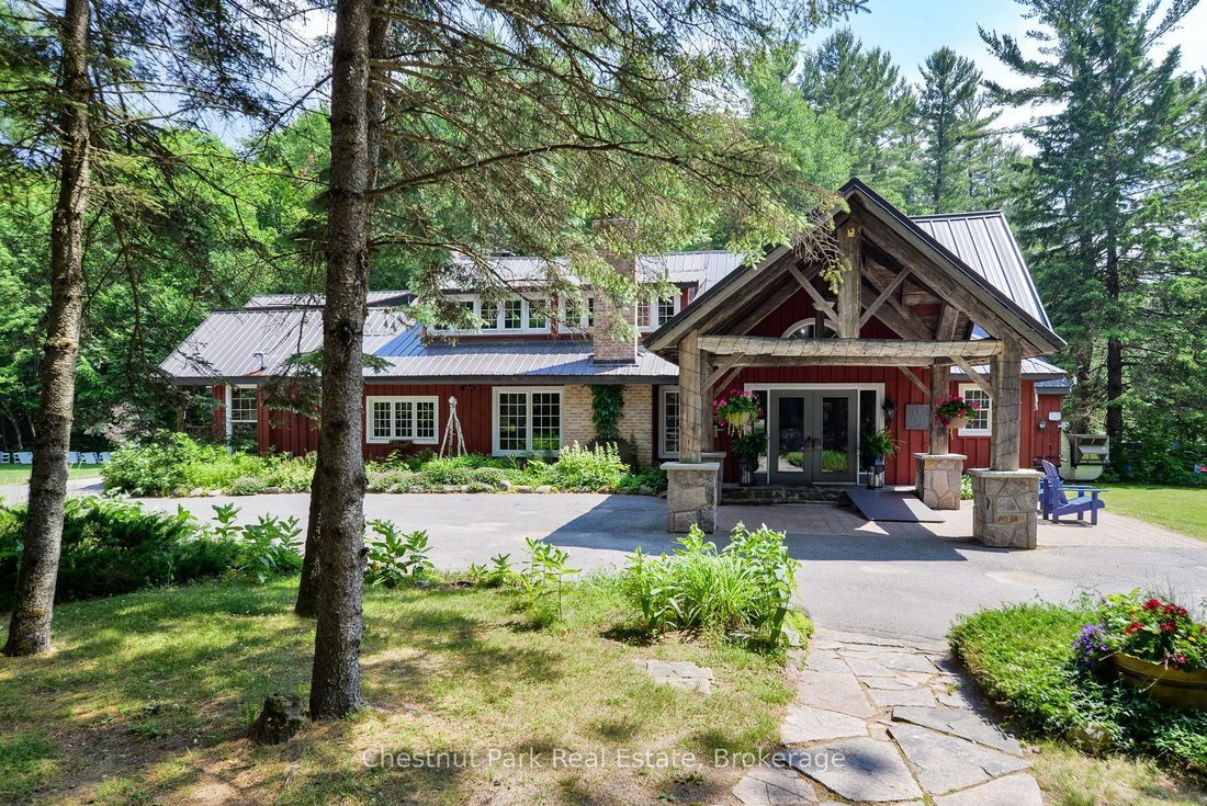 Huntsville, Ontario, Canada 3 - 15256484