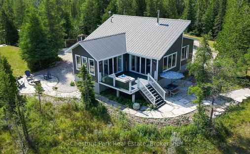 House in Tobermory, Ontario, Canada 1