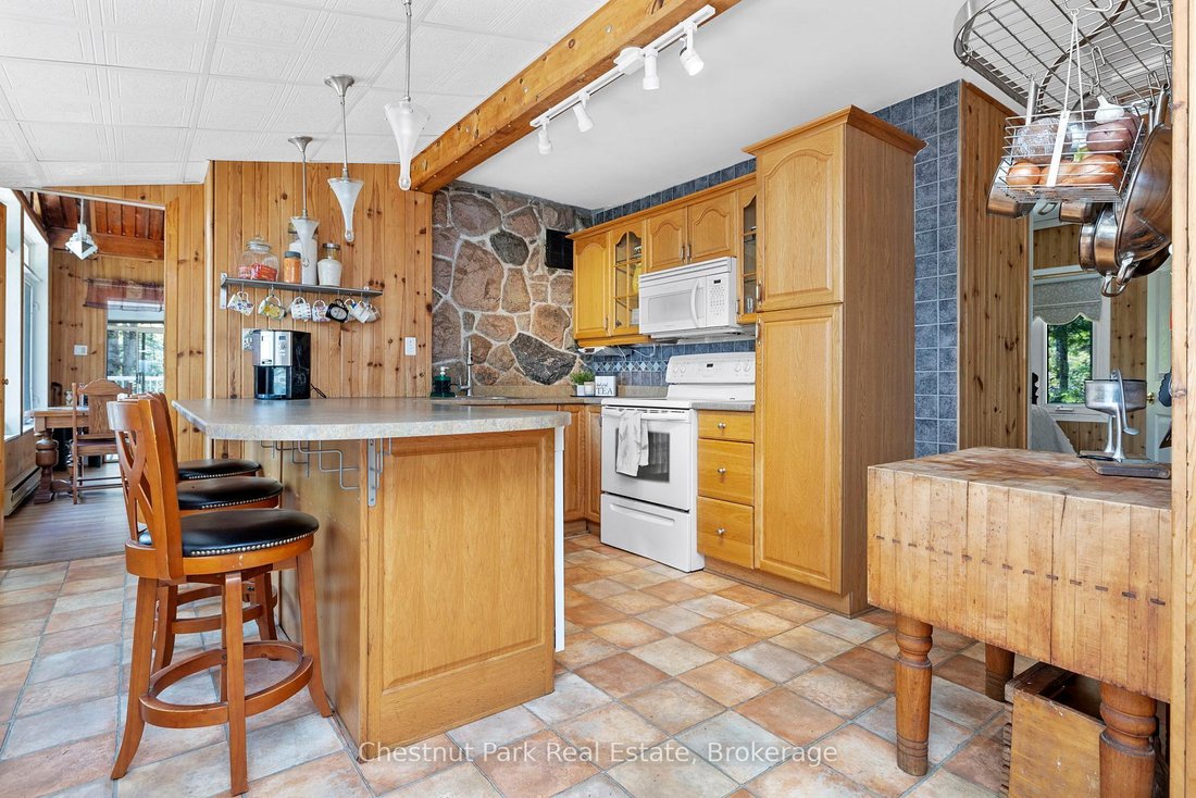 House in Baysville, Ontario, Canada 4 - 15349033