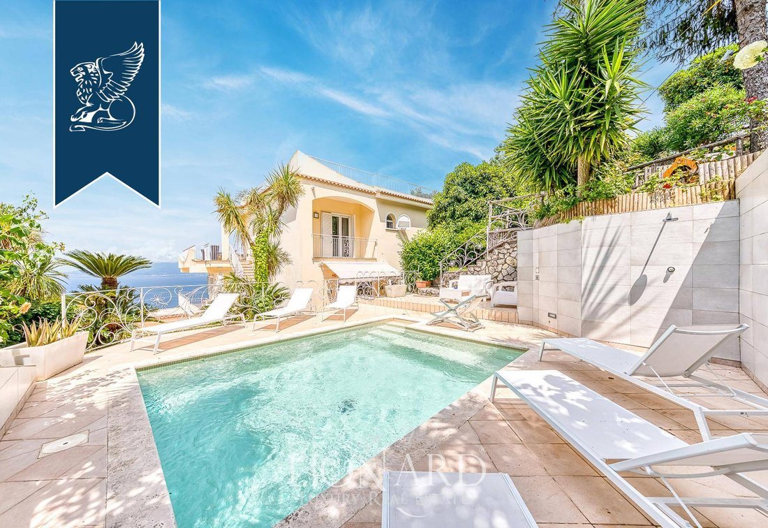 Villa in Sorrento, Campania, Italy 2 - 13458204