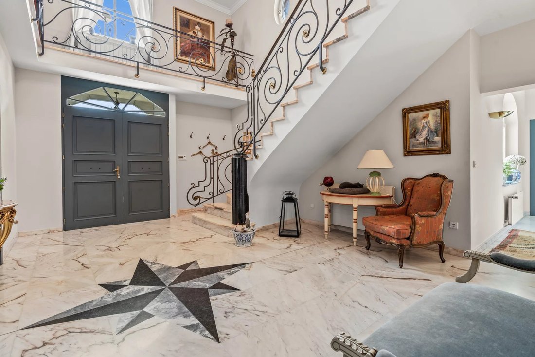 Villa in Luxembourg, Luxembourg District, Luxembourg 4 - 15513099