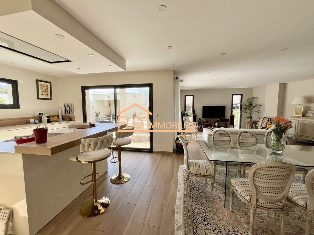 Villa in Florensac, Occitania, France 4 - 15512805
