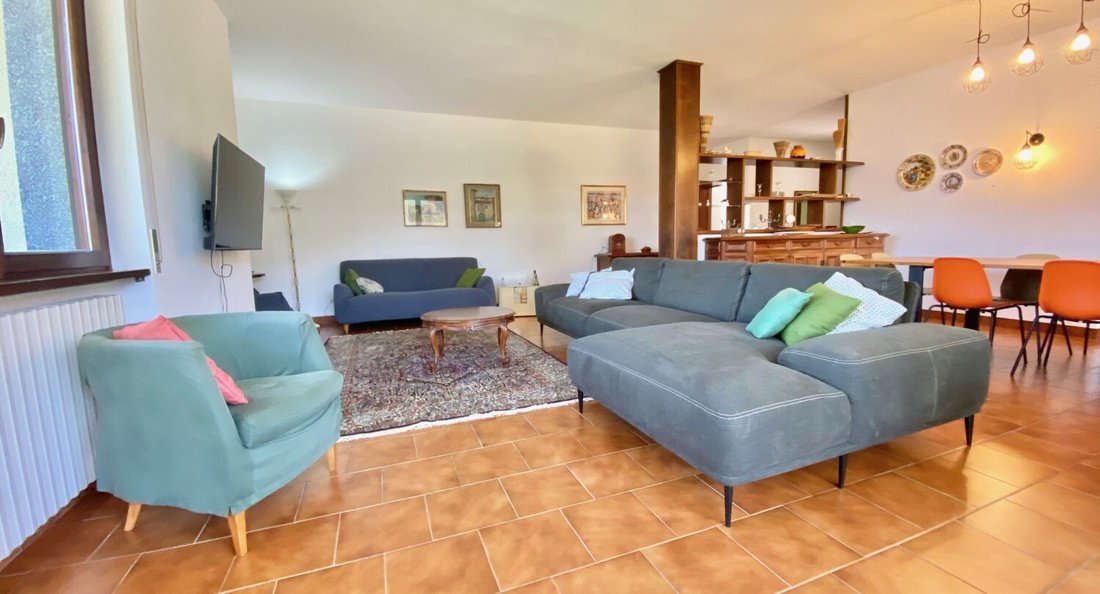 House in Porto Valtravaglia, Lombardy, Italy 4 - 15509230