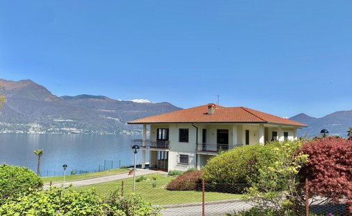 House in Porto Valtravaglia, Lombardy, Italy 1
