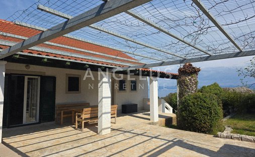 House in Sutivan, Split-Dalmatia County, Croatia 1