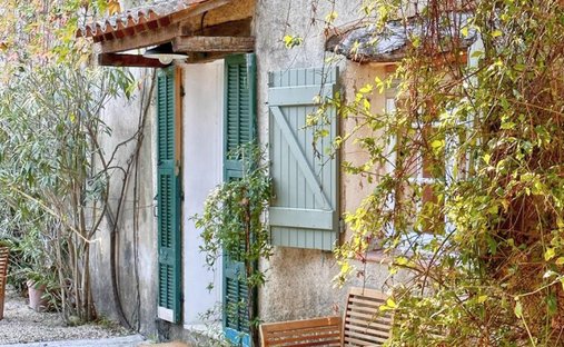 House in Ouest, Cogolin, France 1