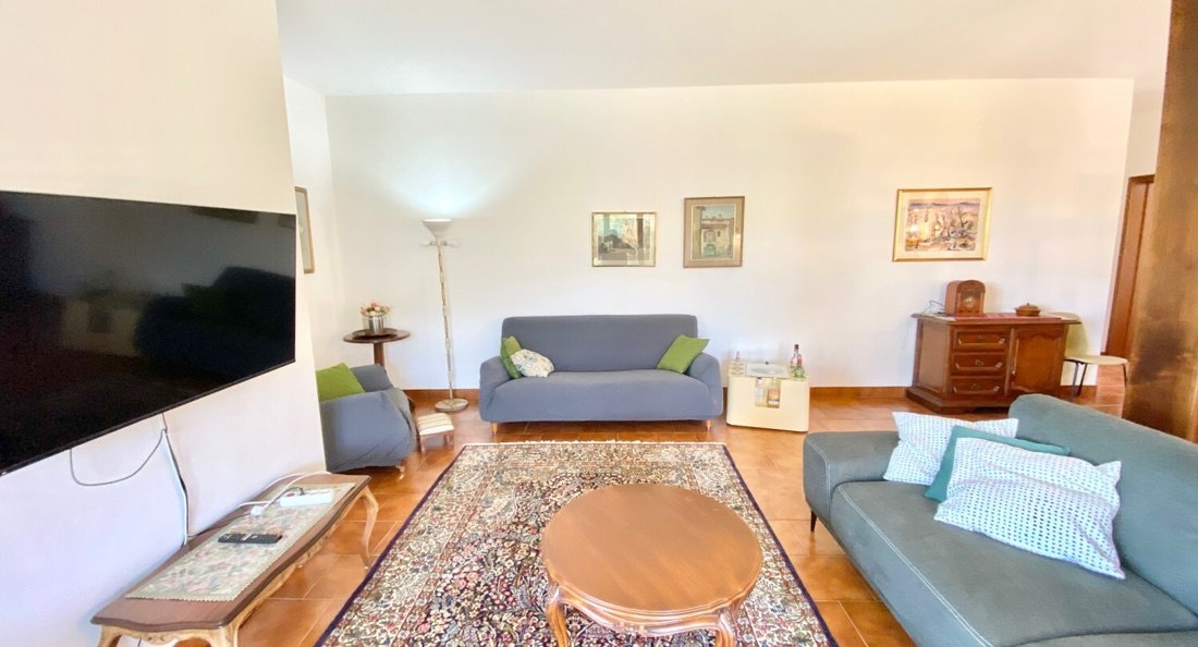 House in Porto Valtravaglia, Lombardy, Italy 5 - 15509230