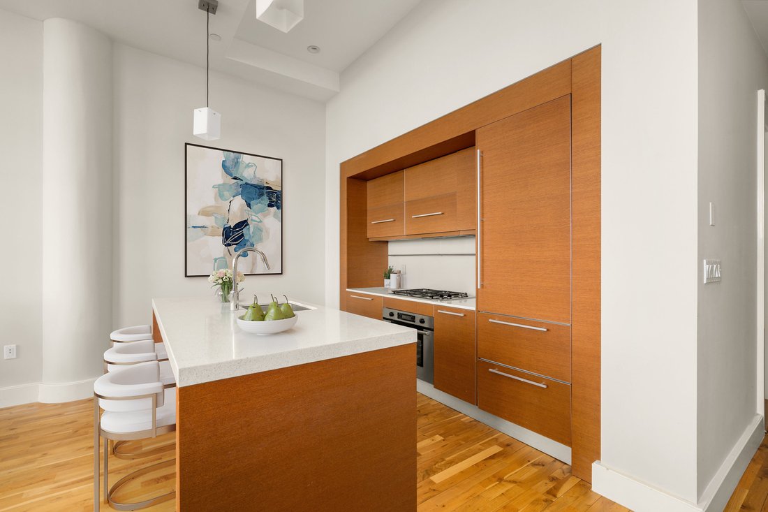 Parkside Living With Breathtaking Views In New York, New York, United ...
