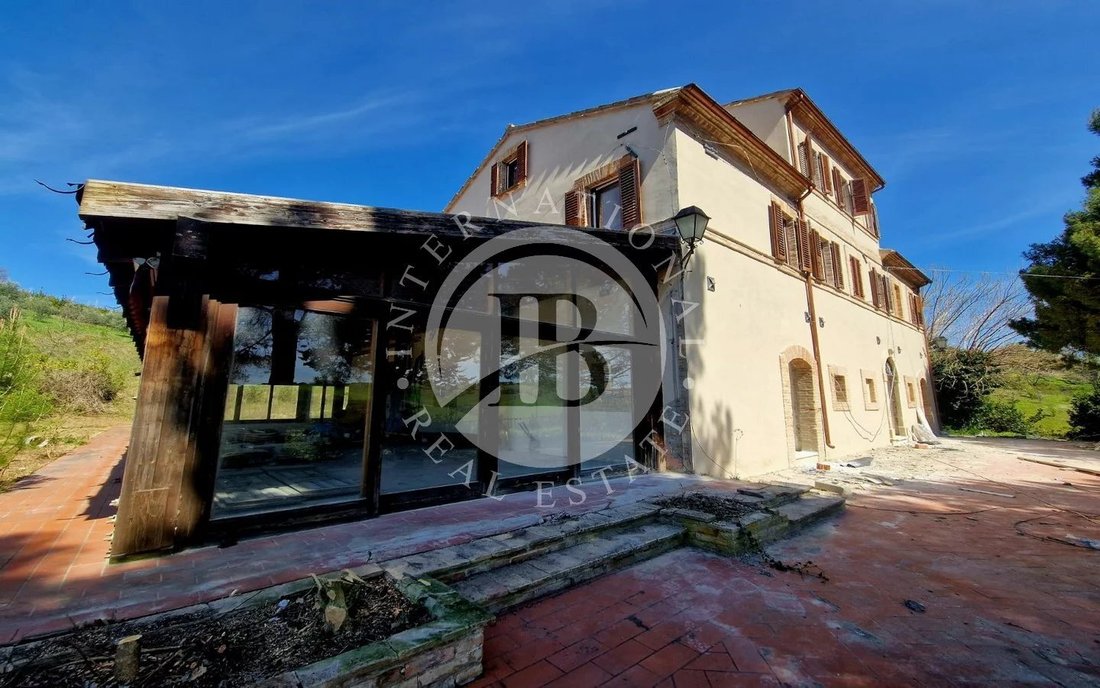Villa in Montedinove, Marche, Italy 5 - 15509360