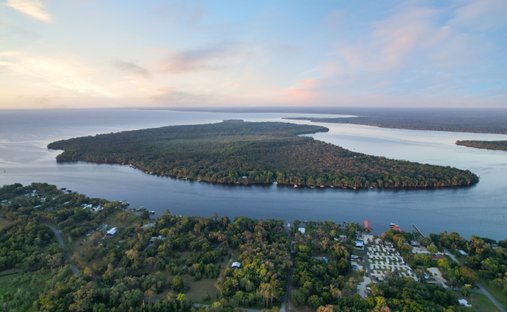 Land in Georgetown, Florida, United States 1
