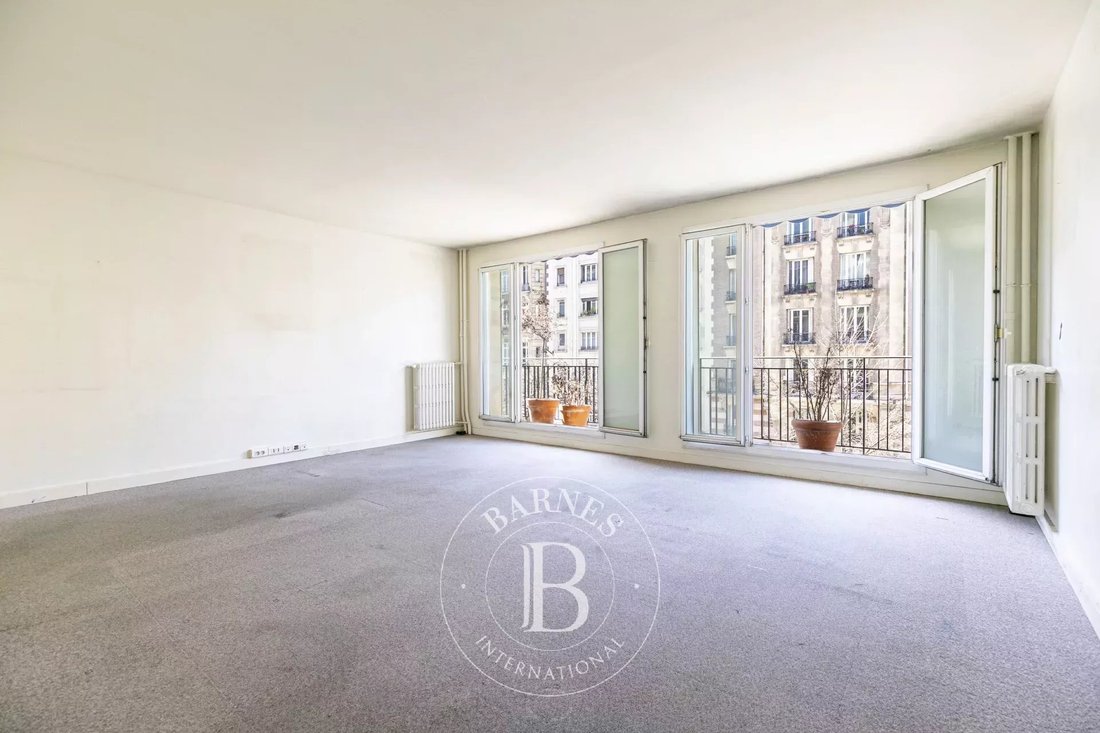 Apartment in Saint Placide, Paris 6e Arrondissement, Paris 4 - 15513950