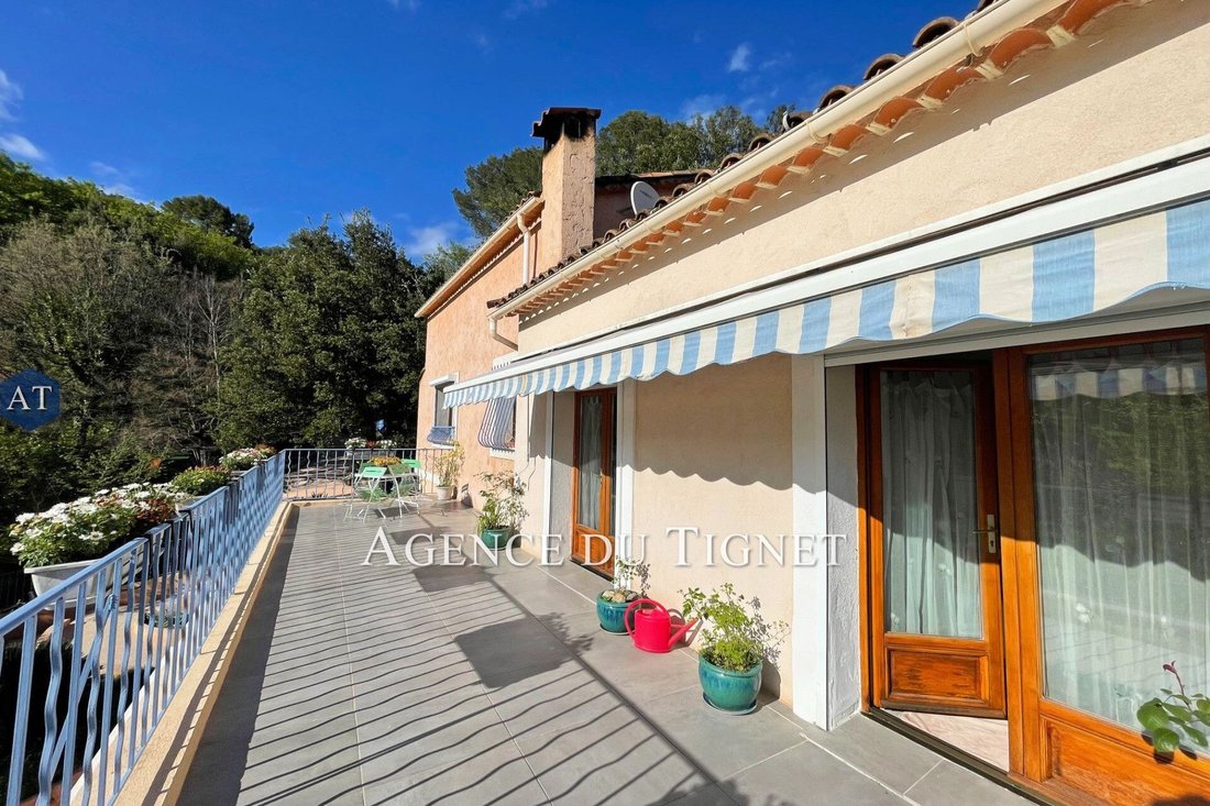 Villa in Le Tignet, Provence-Alpes-Côte d'Azur, France 4 - 15513935