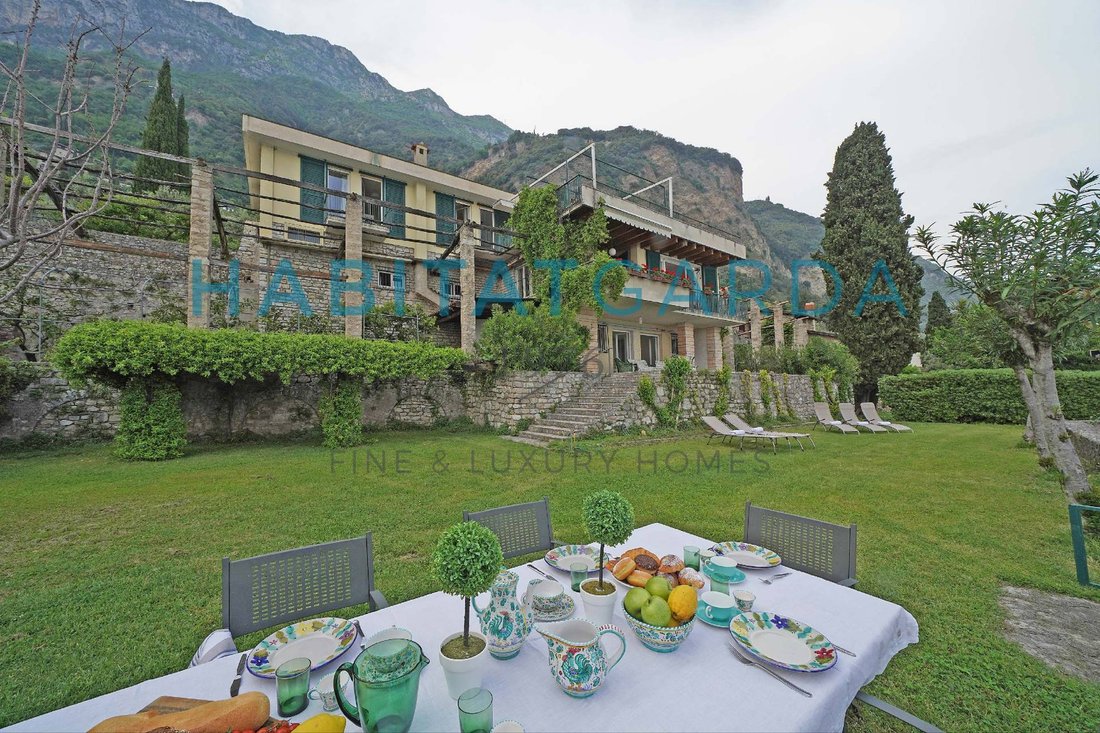 Villa in Gargnano, Lombardy, Italy 3 - 15514618