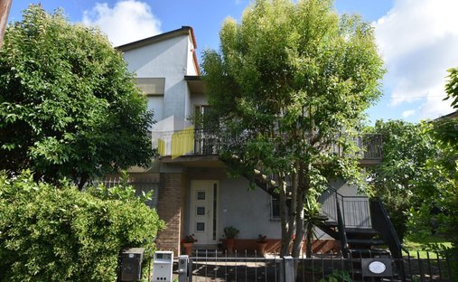 House in Pisa, Tuscany, Italy 1