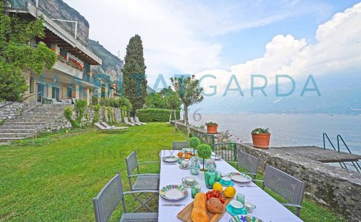 Villa in Gargnano, Lombardy, Italy 1