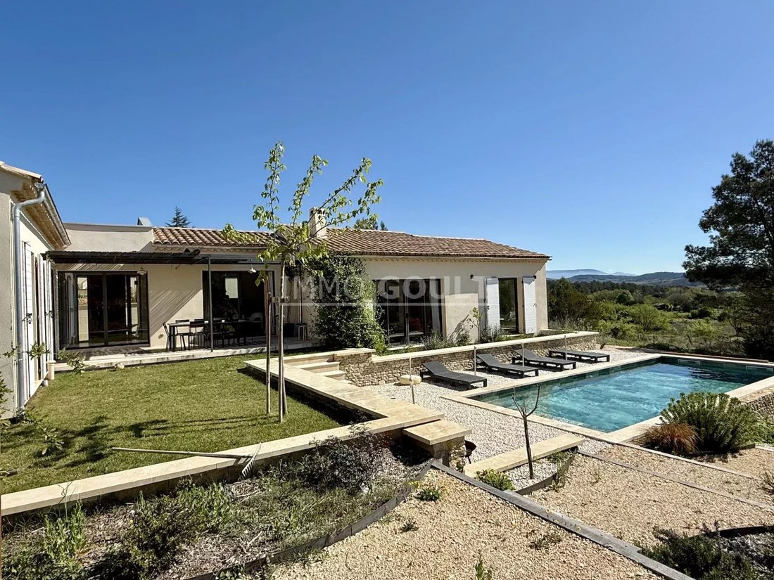 House in Gordes, Provence-Alpes-Côte d'Azur, France 2 - 15509354