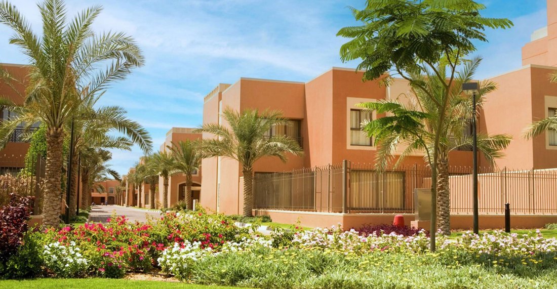 Villa in Rabdan, Abu Dhabi Emirate, United Arab Emirates 1 - 15519321