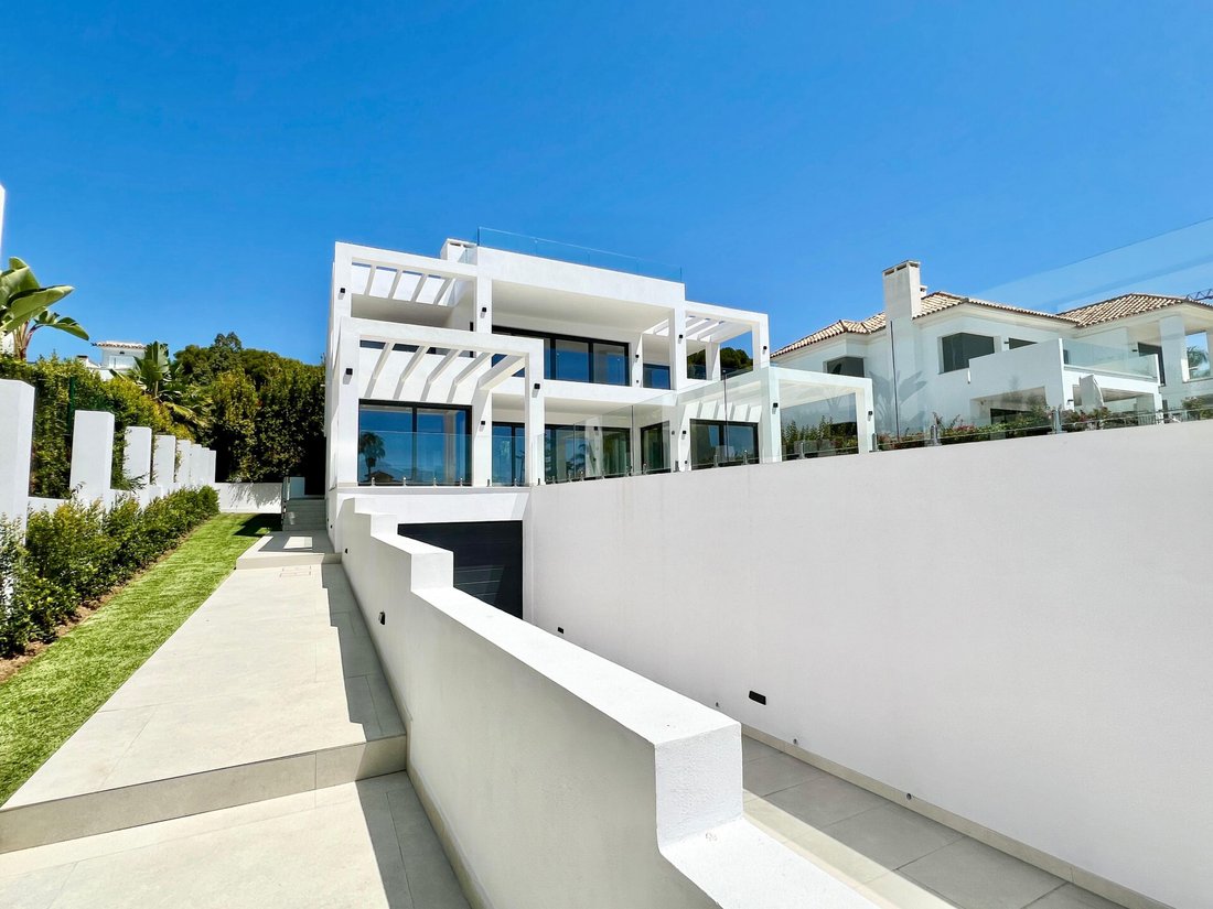 Villa in Elviria-Cabopino, Marbella, Spain 5 - 15455618