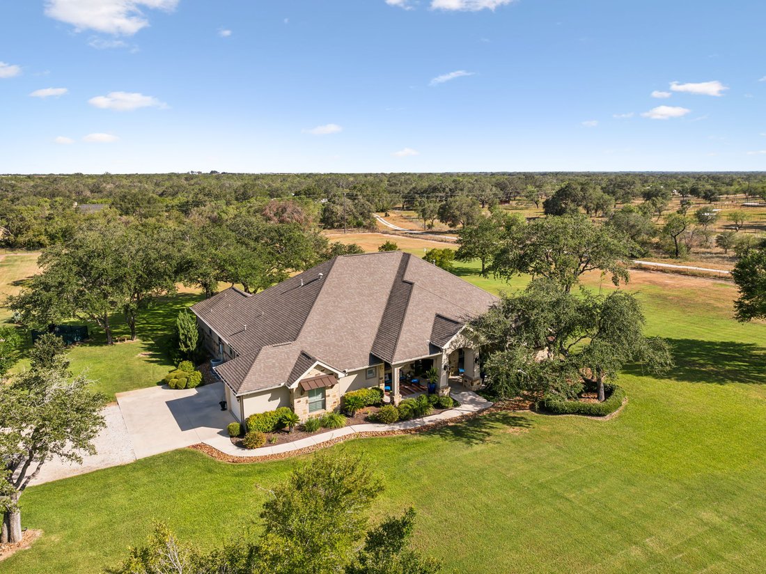 House in Pleasanton, Texas, United States 1 - 15521384