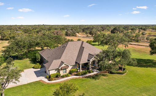 House in Pleasanton, Texas, United States 1