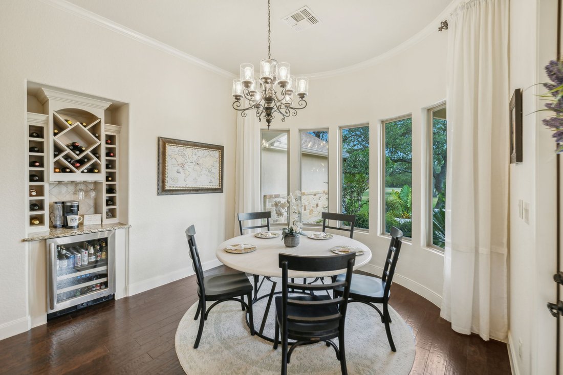 House in Pleasanton, Texas, United States 5 - 15521384