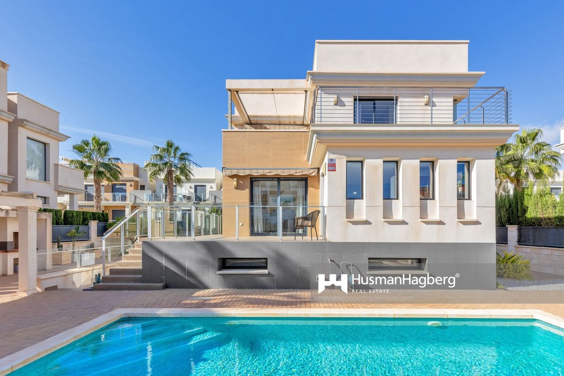 Villa in Playa Flamenca, Orihuela, Valencian Community 2 - 15520781