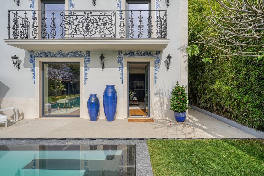 House in Cascais e Estoril, Lisbon, Portugal 1 - 14800874
