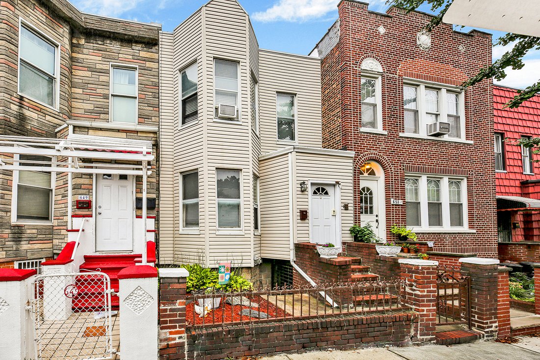 House in New York, New York, United States 2 - 15520073