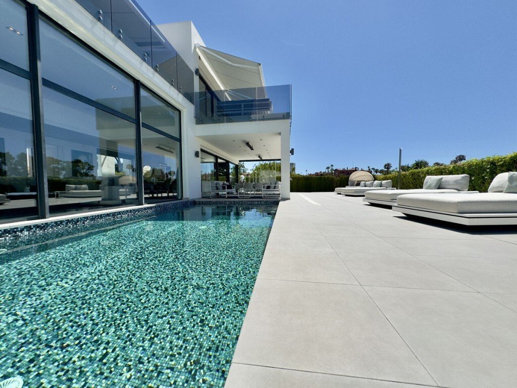 Villa in Marbella, Andalusia, Spain 2 - 15520909