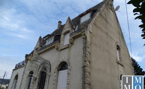 Castle for Sale in Saint-Florent-sur-Cher, Centre-Val de Loire, France - 4