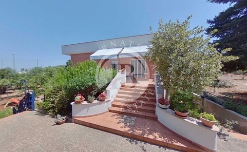 Casa en Locorotondo, Apulia, Italia 1