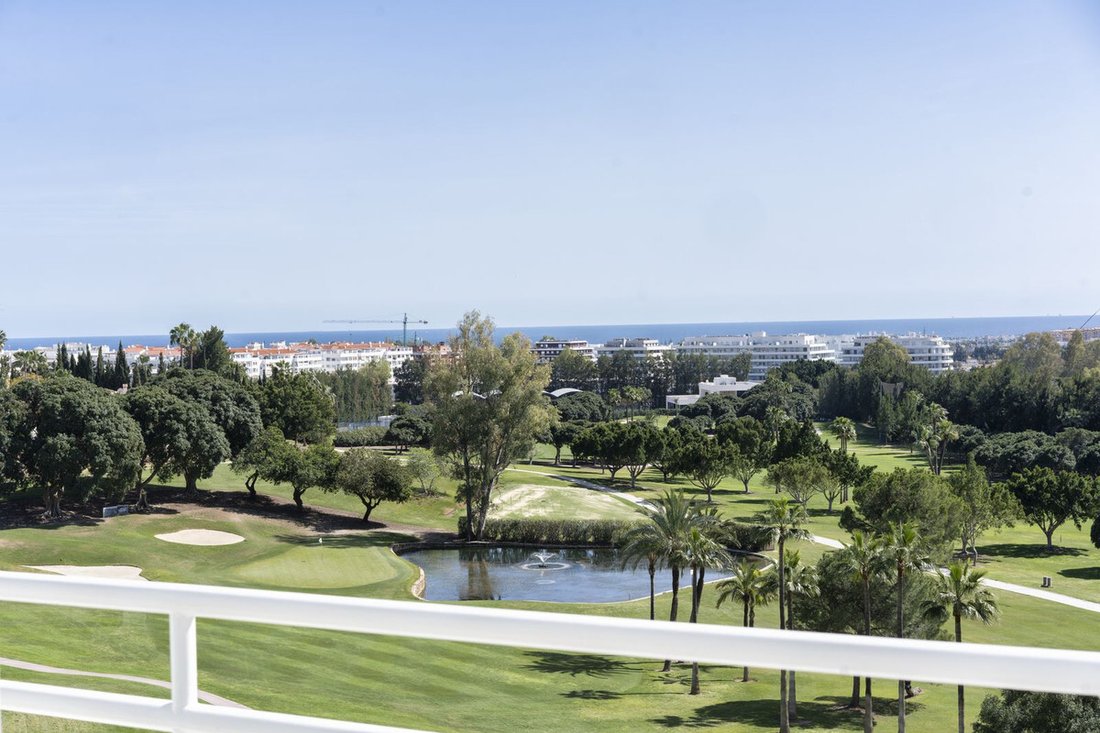 Penthouse in Puerto Banus, Marbella, Spain 3 - 15519626
