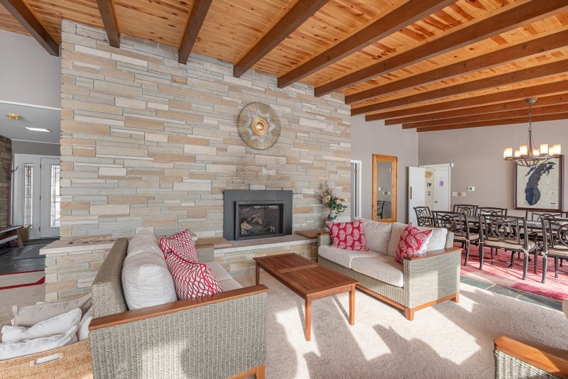 Browse Mid Century Modern Homes For Sale by Neighborhoods in Cleveland, OH