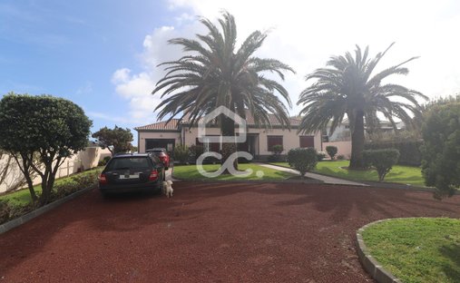 Villa a Ribeirinha, Azzorre, Portogallo 1