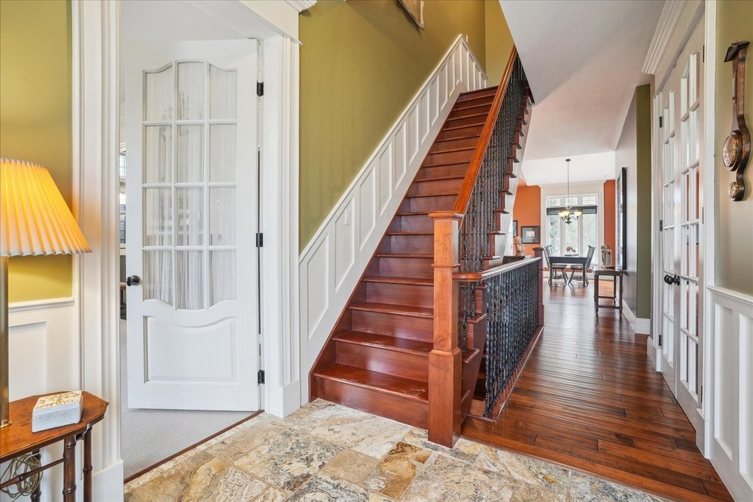 House in Burlington, Ontario, Canada 3 - 15524447