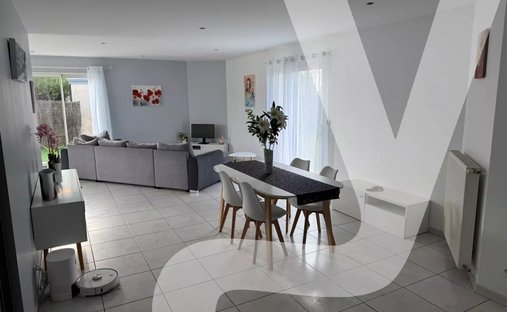 Castle for Sale in Treillières, Pays de la Loire, France