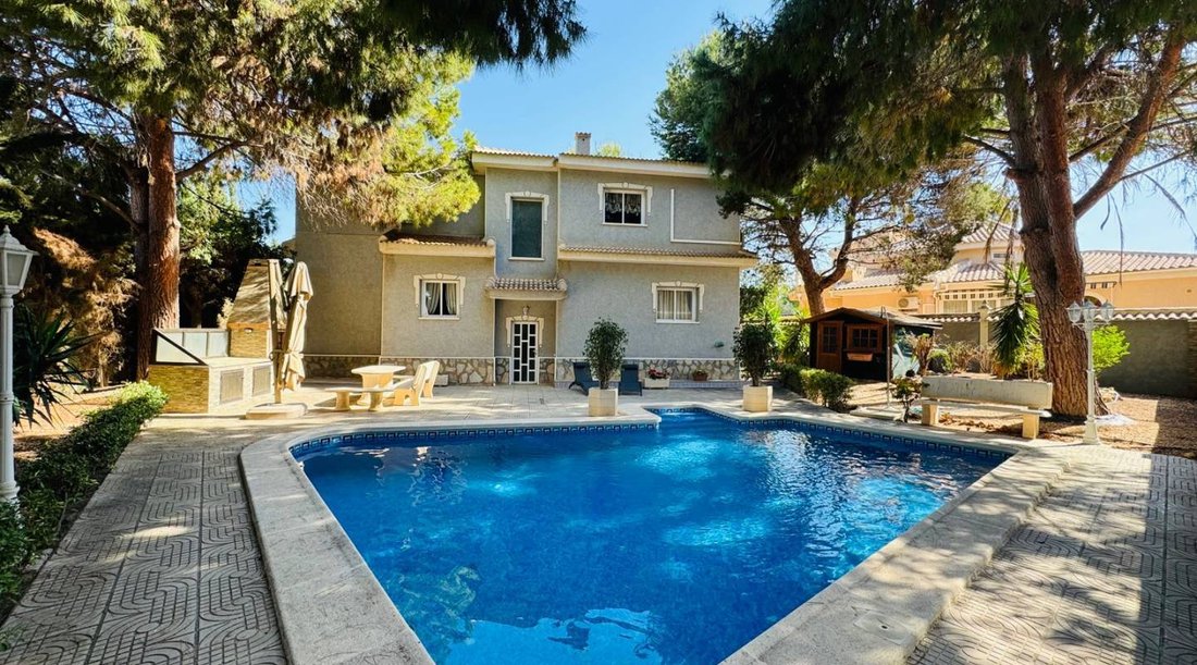 Villa in Quesada, Rojales, Land Valencia 1 - 15523343