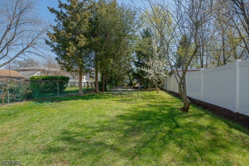 House in Linden, New Jersey, United States 3 - 15507590